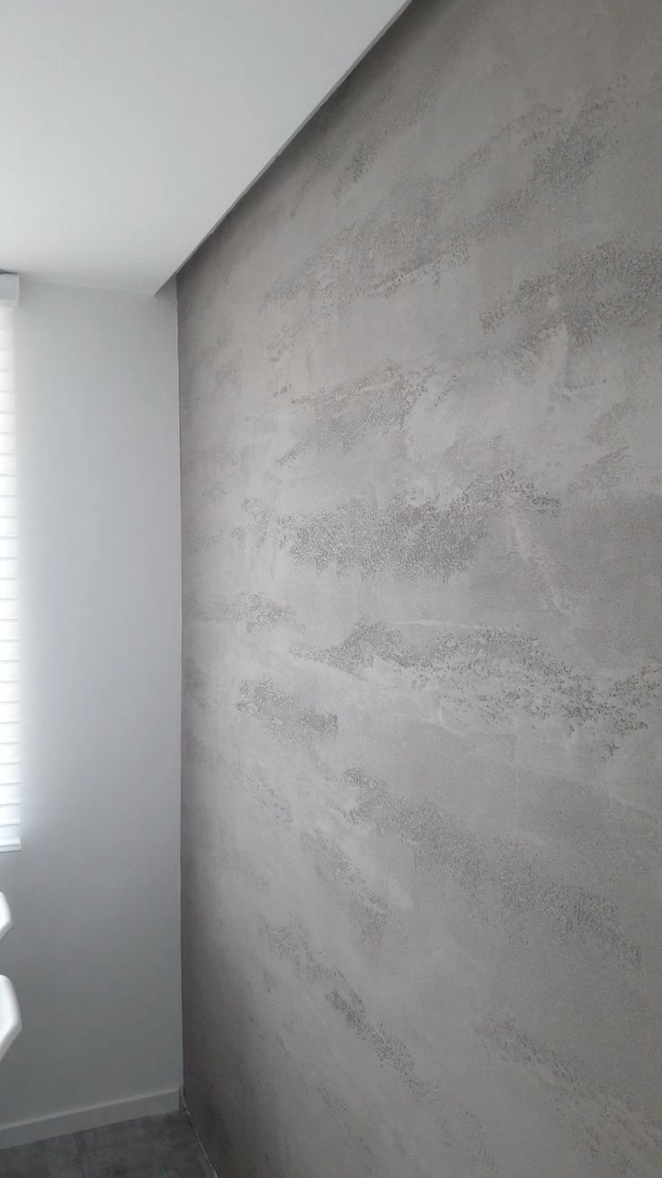 Brüt beton görünümlü dekoratif sıva duvar